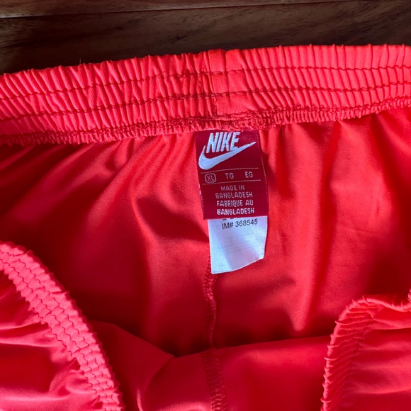Nike Neon Orange Crop Tops and Short Set Juniors XL NWT - Picture 5 of 5